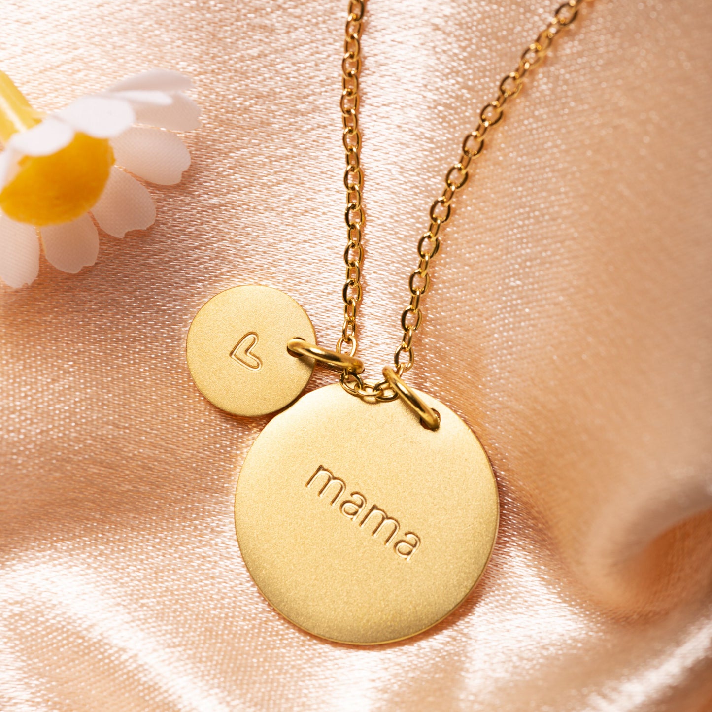 Mama Necklace